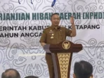 arahan-bupati-ketapang-alexander-wilyo-memberikan-arahan-kepada-calon-penerima-hibah-agar-digunakan-sesuai-peruntukannya-StvYT